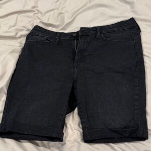 Universal Thread Black Women's Shorts